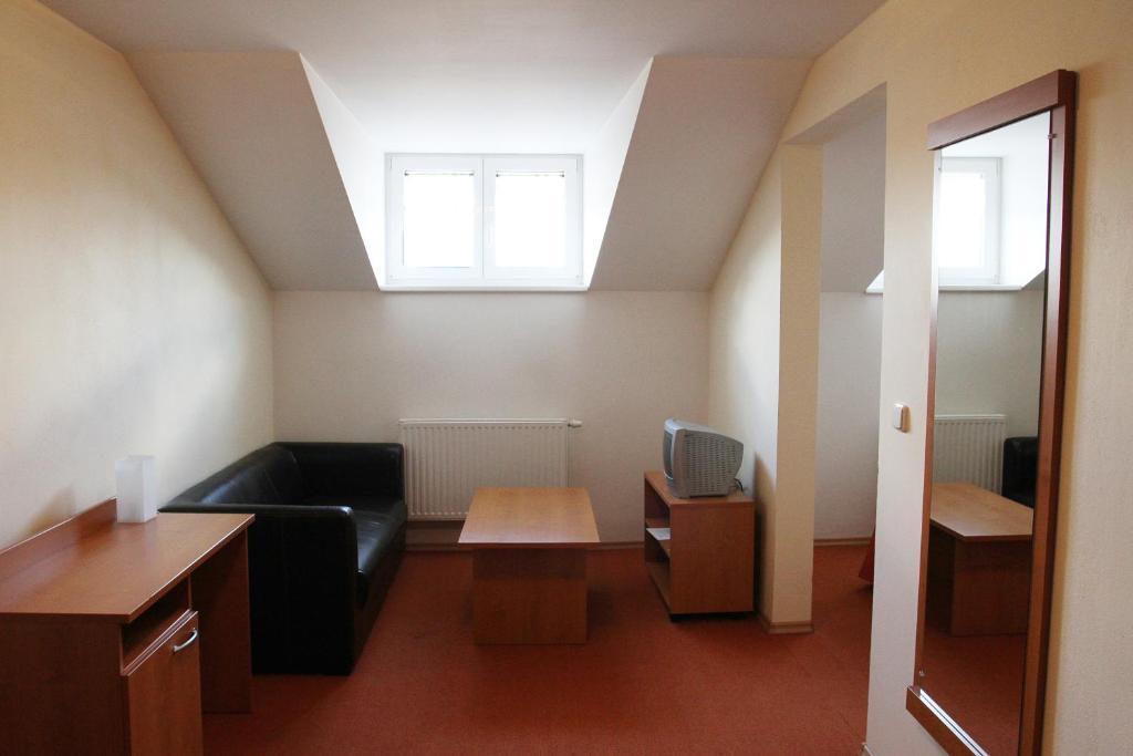 Hotel Slavia Tabor Room photo